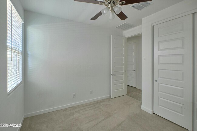 Building Photo - 12542 W Cassia Trail