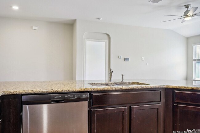 Building Photo - 6906 Quantum Lp
