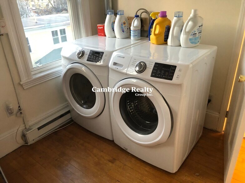 Building Photo - 229 Harvard St