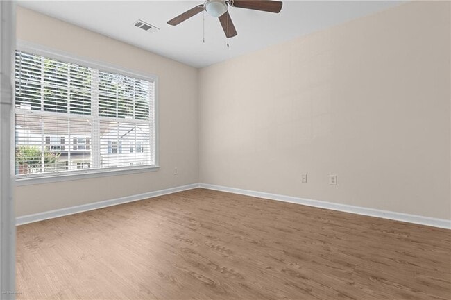 Building Photo - 1010 Bendleton Trce