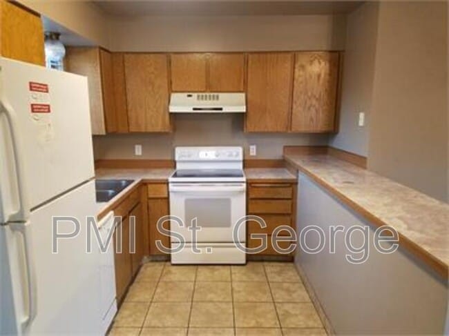 Building Photo - 1749 W 1020 N