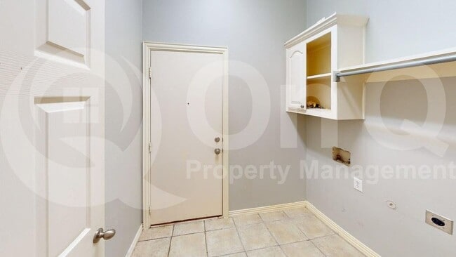 Building Photo - 4536 Brenda Dr