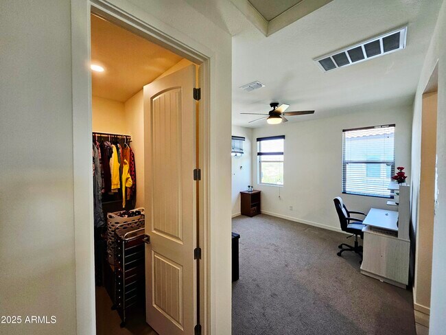 Building Photo - 22112 N 59th Pl