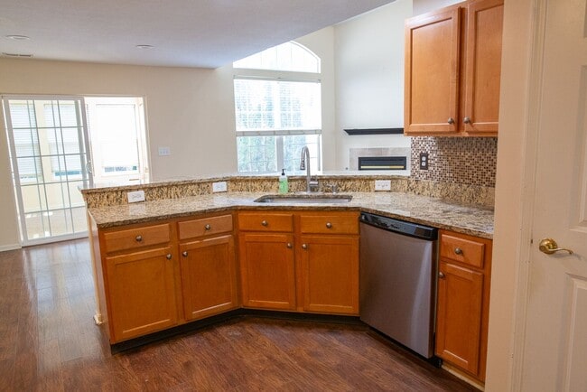 Building Photo - 5036 Ivyvine Blvd