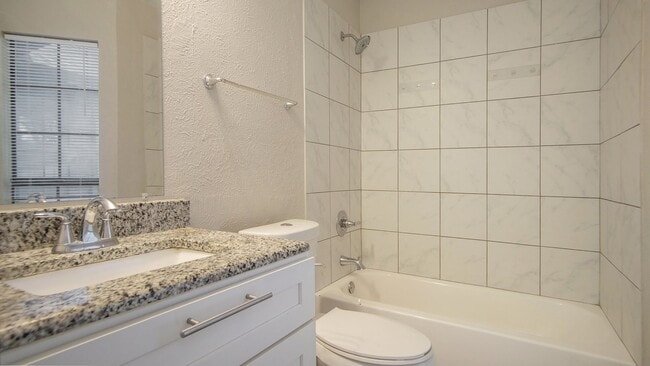 Building Photo - Updated 2/2 with Granite Counter Tops and ...