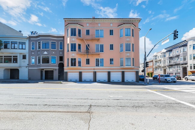 Building Photo - 3150 Franklin