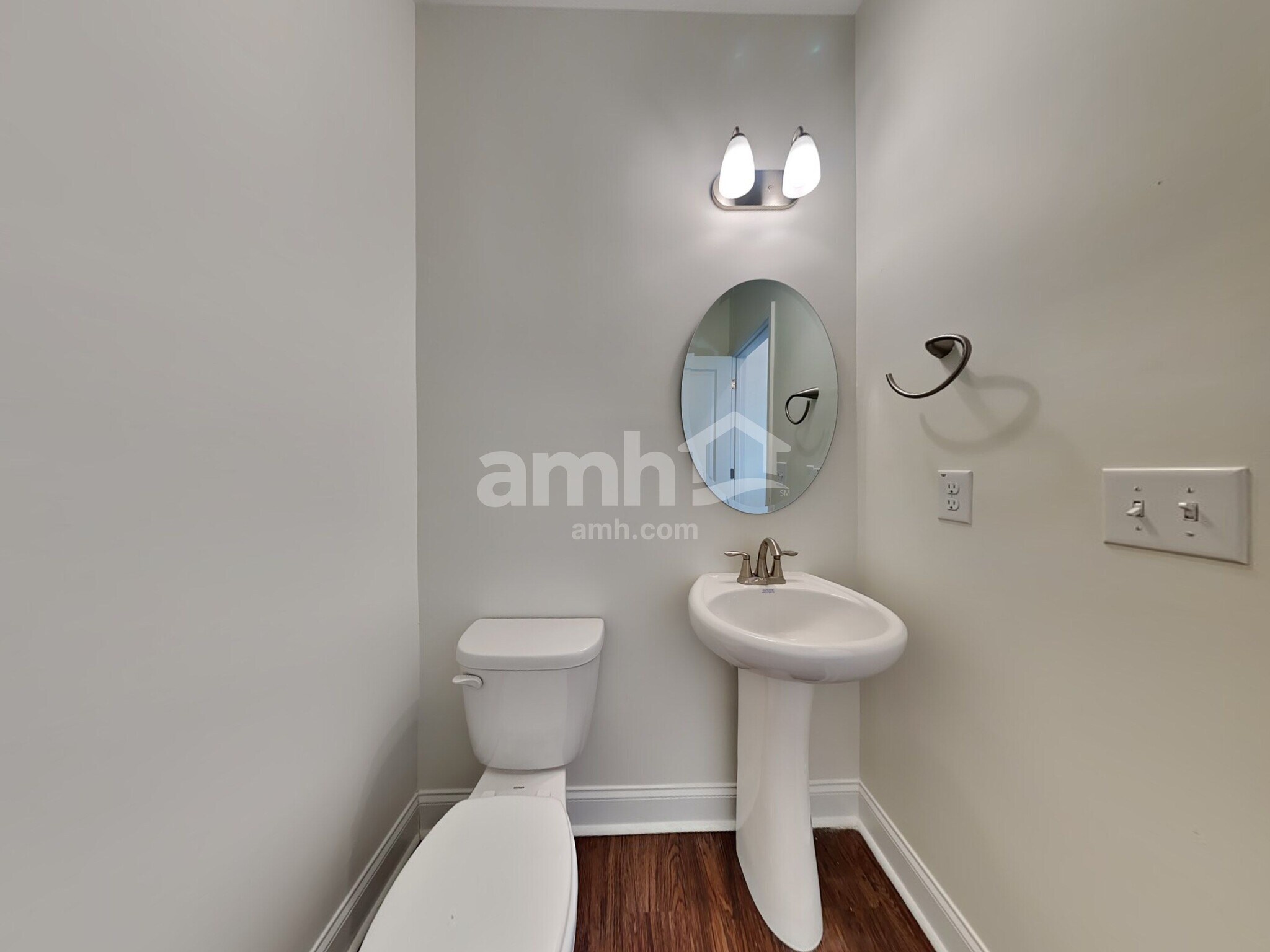 Building Photo - 304 Bering Ln