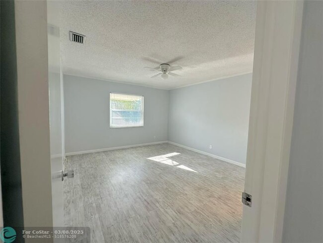 Building Photo - 20962 Sedgewick Dr