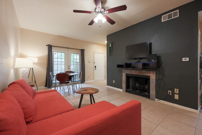 Building Photo - 8055 Cambridge St