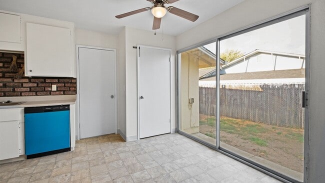 Building Photo - 4 Bedroom home with RV parking
