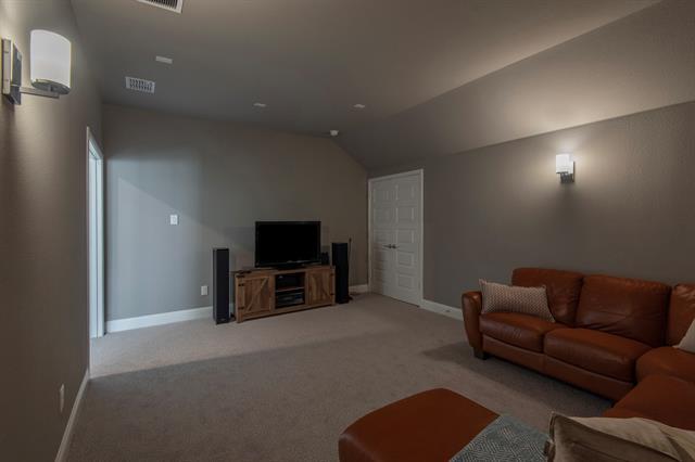 Building Photo - 16650 Nightshade Rd