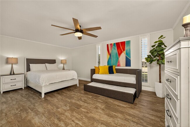 Building Photo - 75407 Montecito Dr