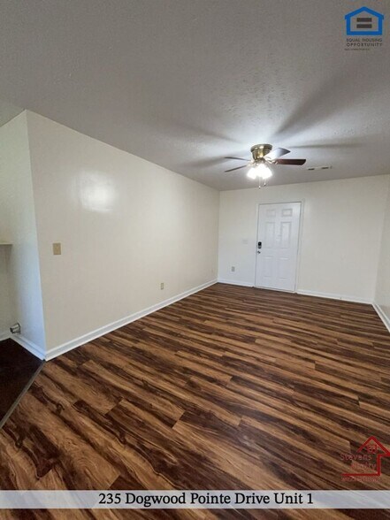 Building Photo - 235 Dogwood Pointe Dr