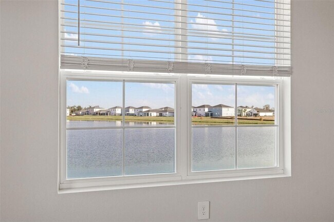 Building Photo - 17107 James Trl