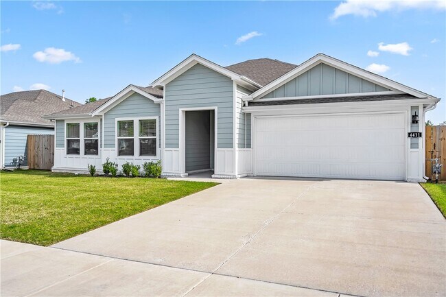Building Photo - 4411 W Canyon Run Dr