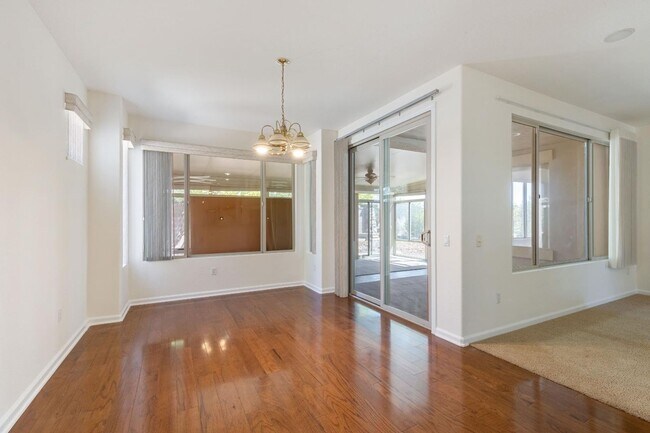 Building Photo - Sun City Lincoln Hills - property on quiet courtyard with garden service