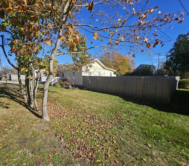 Primary Photo - 1037 Ocean St