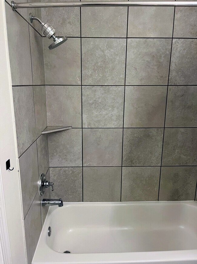 Building Photo - 10526 Wagner St