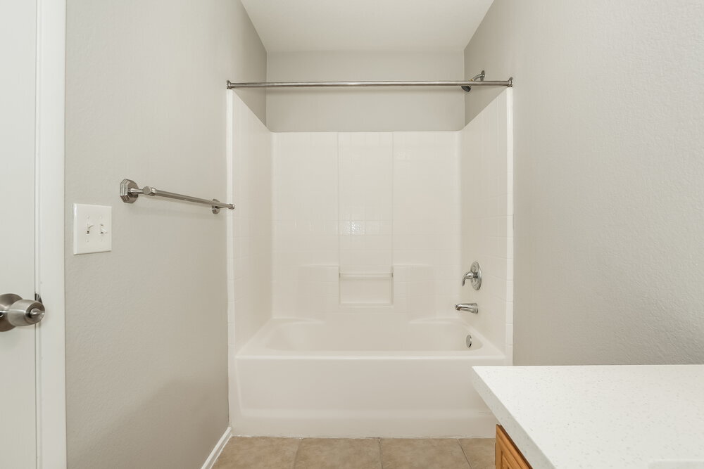 Building Photo - 5016 Charlo Dr