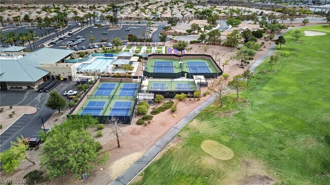 Building Photo - 2118 Desert Woods Dr
