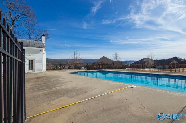 Building Photo - 2111 Milk Run Trl SW