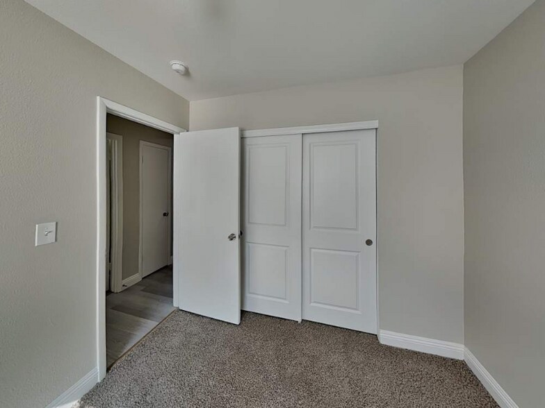 Building Photo - 5353 Jose Ernesto St