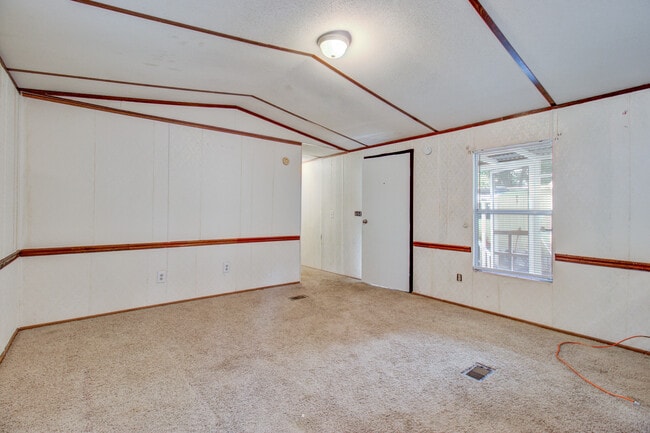 Building Photo - 2619 Warm Ave