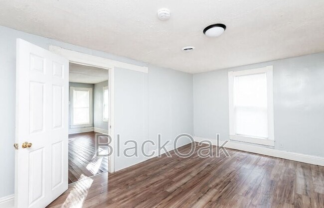 Building Photo - 917 Watt St