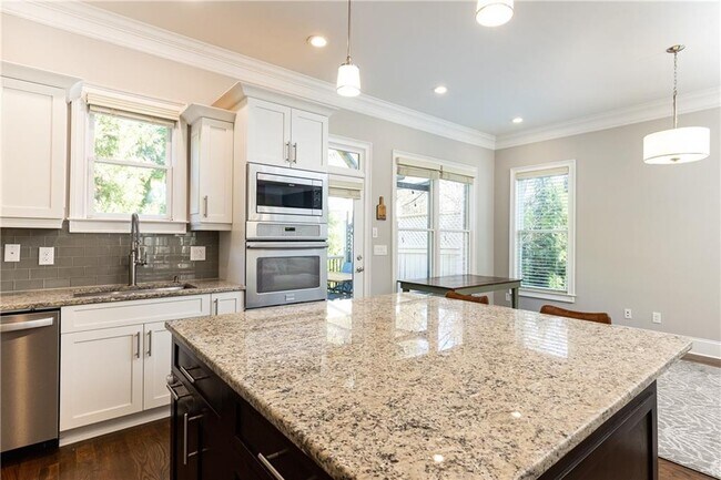 Building Photo - 3130 Chestnut Woods Dr