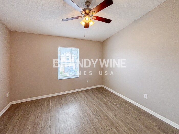 Building Photo - 9701 Carlsdale Dr