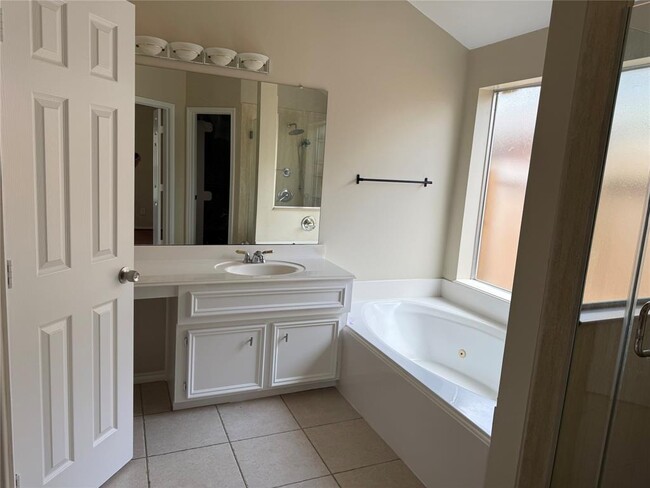 Building Photo - 17235 Eden Falls Ct
