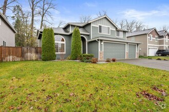 Building Photo - Luxury 5-Bed Home in Orting – River Views,...