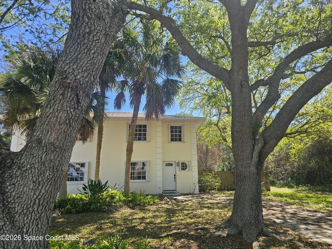 Building Photo - 1406 36th Ave