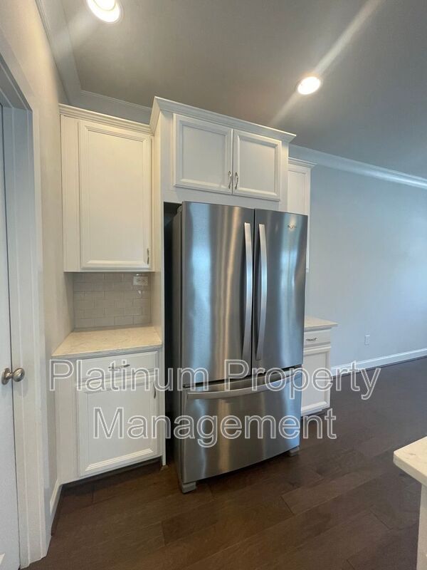 Building Photo - 2312 Echelon Ln