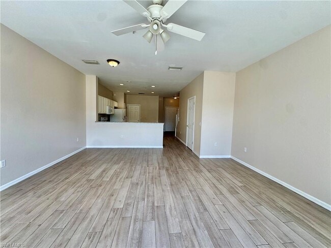 Building Photo - 912 Hampton Cir