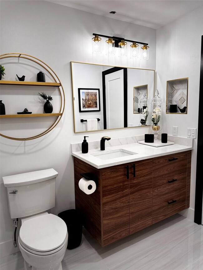 Building Photo - 4101 NW 10th St