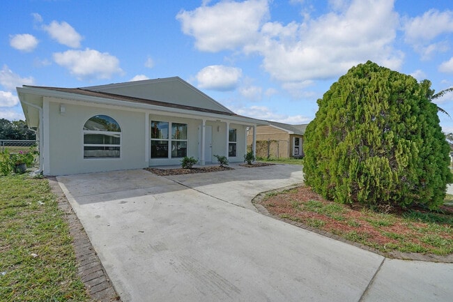 Building Photo - 23417 Liberty Bell Terrace