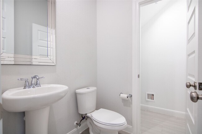 Building Photo - 3114 Trishelle Ct