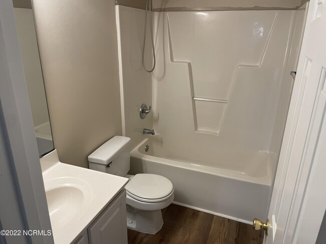 Building Photo - 5319 Sun Coast Dr