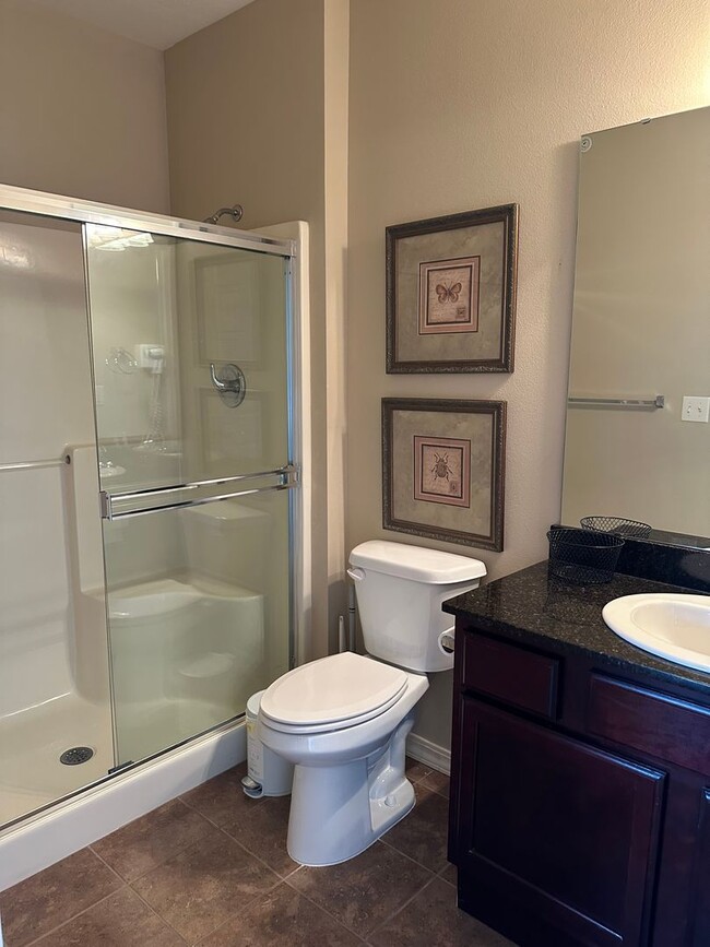 Building Photo - Furnished 2 Bedroom 2 Bath Executive Apart...