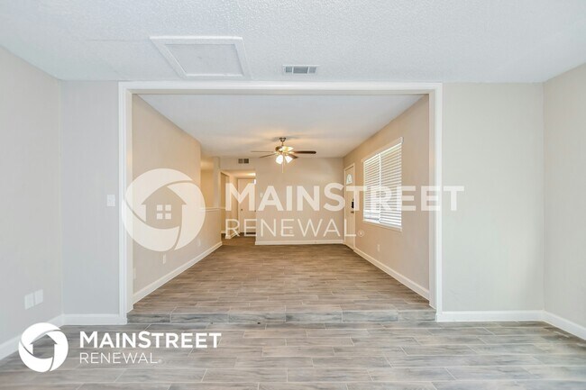 Building Photo - 926 Wateka Way