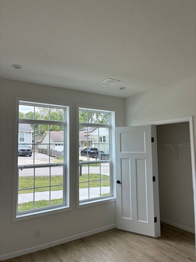 Building Photo - Modern 3 Bedroom 2 Bath House - New Build! Available NOW!
