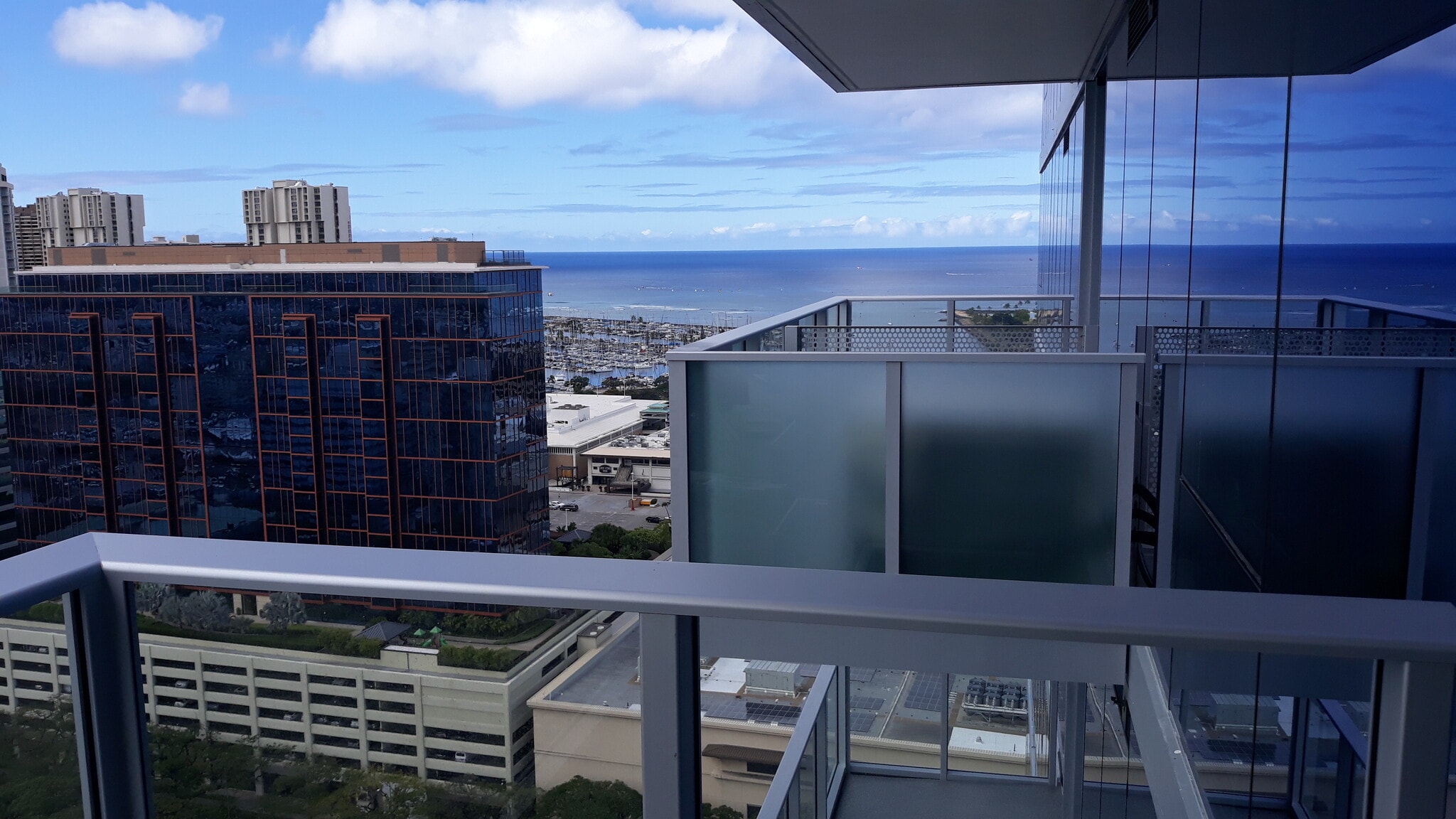 Harbor View - 629 Keeaumoku St