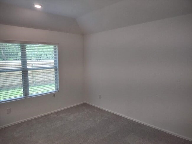 Building Photo - 1420 Cantabria Ct