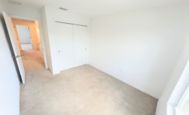 Building Photo - Annual UNfurnished 3/ 2 1/2 townhome in great location near I-75 at Skye Ranch
