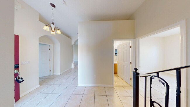 Building Photo - 4BR/4BA - POOL HOME     Calabay Park at To...