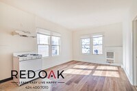 Building Photo - 537 S Kenmore Ave