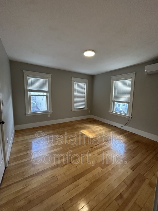 Building Photo - 148 Ingleside Ave