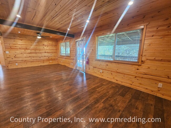 Building Photo - 13477 Oak Run Rd