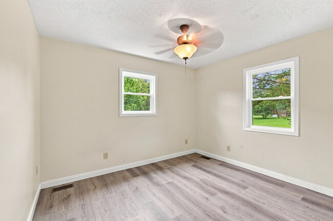 Building Photo - 108 Langford Ln